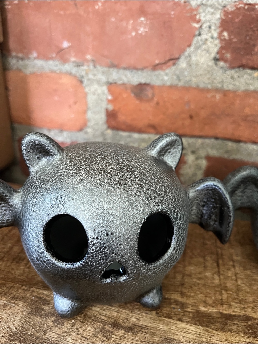 Metallic Bat Habitat Accent - Silver with Colored Eyes - Picture 4 of 8